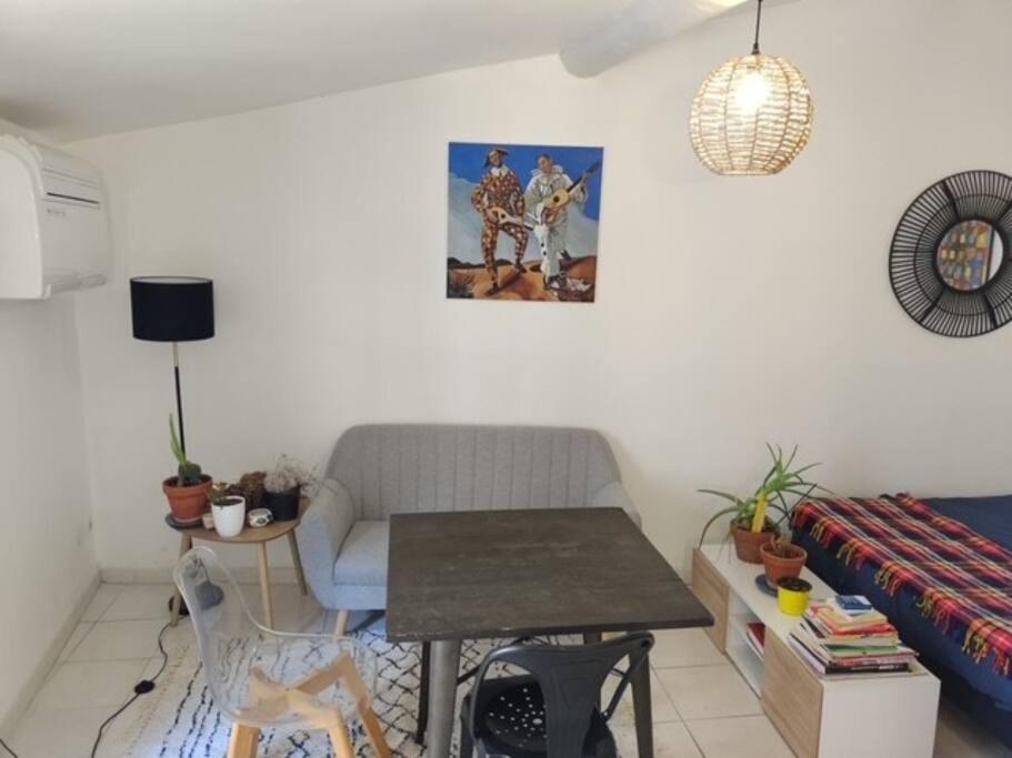 Le Studio De L'Artiste. Arles Buitenkant foto